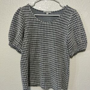 Green Envelope Black and White Puff Sleeve Blouse